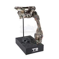 TERMINATOR 2: JUDGMENT DAY (1991) - T-800 Endoskeleton Hip and Upper Leg Section