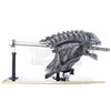 Image 10 : ALIENS VS. PREDATOR: REQUIEM (2007) - Xenomorph Warrior Insert Head with Display Stand