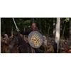 Image 12 : DRAGONHEART (1996) - Bowen's (Dennis Quaid) Shield