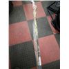 Image 1 : 10FT 2 PIECE FIBERGLASS FISHING ROD NO REEL