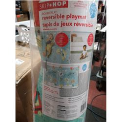 SKIP HOP LITTLE TRAVELERS REVERSABLE WATERPROOF