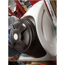 LARGE POET FOOD CONTAINER WITH SCOOP