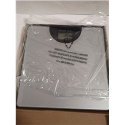 SILVER DIGITAL BATH SCALE