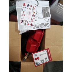 DELUX STEER AND STROLL KIDS TRIKE