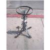 Image 1 : Wrought Iron Plant Stand #1243582