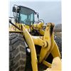 Image 8 : STURG.CNTY: 2001 NEW HOLLAND LW230 LOADER,