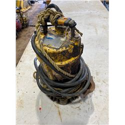 FT.MAC: WACKER NEUSON SUBMERSIBLE PUMP, 1/2 HP,