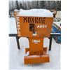 Image 5 : FT.MAC: MONROE TRUCK MOUNT SPREADER WITH ELECTRIC