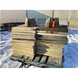 FT.MAC: ASSORTED CONCRETE PATIO BLOCKS