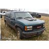 Image 3 : STURG.CNTY: 1995 GMC YUKON SL, 5.7L GAS ENGINE