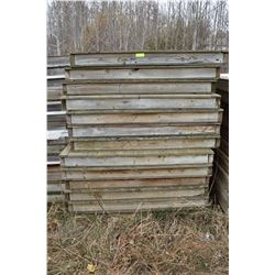 STURG.CNTY: LOT OF 13PARTITION WALLS, 4’ X 8’ X 4”