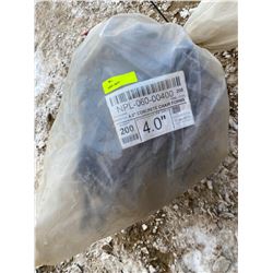 FT.MAC: LOT OF 200 CONCRETE CHAIR FORMS 4"