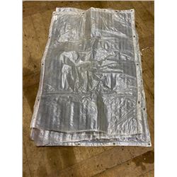 FT.MAC: LOT OF 3 INSULATED TARPS 4FT X 8FT