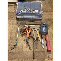 FT.MAC: TOTE OF ASSORTED HAND TOOLS