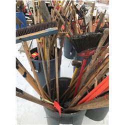 FT.MAC: ASSORTED BROOMS, SHOVELS, SCRAPERS