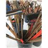 Image 1 : FT.MAC: ASSORTED BROOMS, SHOVELS, SCRAPERS