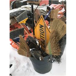 FT.MAC: ASSORTED BROOMS, SHOVELS, SCRAPERS