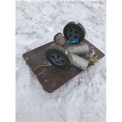 FT.MAC: JUMPING JACK FOOT PROTECTORS WITH 4 WHEEL