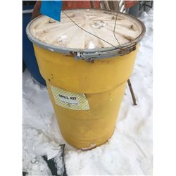 FT.MAC: SPILL KIT WITH 3 COLLAPSIBLE SPILL PANS