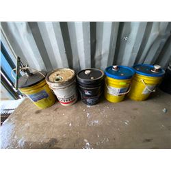 FT.MAC: LOT OF ASSORTED OPEN LUBRICANTS IN VARYING