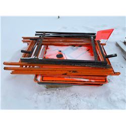 FT.MAC: LOT OF ASSORTED METAL SIGN STANDS & WARNING