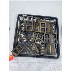 FT.MAC: LOT OF 20 RUBBER PIPE SLEEPERS