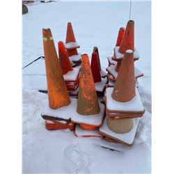 FT.MAC: PALLET OF ASSORTED SIZED PILONS