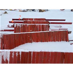 FT.MAC: LOT OF 16 COMPLETE BARRICADES C/W 2 PLASTIC