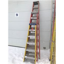 FT.MAC: 3 ASSORTED FIBREGLASS STEP LADDERS
