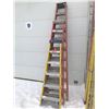 Image 1 : FT.MAC: 3 ASSORTED FIBREGLASS STEP LADDERS