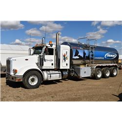 SH.PRK: 2013 PETERBILT TRI-DRIVE WATER TRUCK