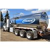 Image 4 : SH.PRK: 2013 PETERBILT TRI-DRIVE WATER TRUCK