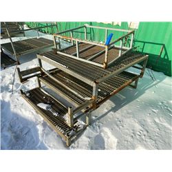 FT. MAC: ALUMINUM STEP AND LANDING