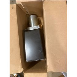 FT. MAC: NEW - TRUCK CRANE TANK AND PUMP