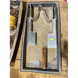 FT. MAC: ALUMINUM BRACKETS, C/W 3" STEEL PIN