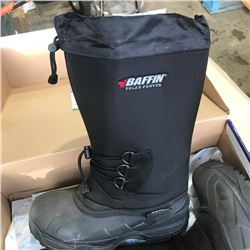SH. PARK: PAIR OF BAFFIN VANGUARD SIZE 10 WINTER