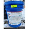 Image 1 : SH. PRK: 2 - 20L PAILS OF CHEVRON ARCTIC DRIVE
