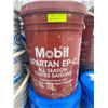 Image 1 : SH. PRK: 20L PAIL OF MOBIL SPARTAN EP AS