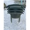 Image 3 : SH. PRK: LOT OF 4 PLASTIC DECK CHAIRS