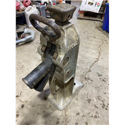 SH. PRK: SIMPLEX ALUMINUM RAILROAD JACK