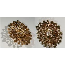 Ladys 9kt Gold Button Style Brooch