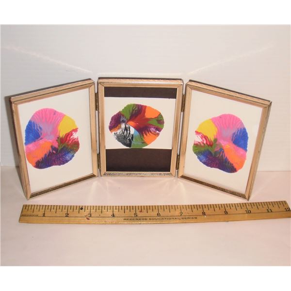 This is 29X, a secret by LangdonArt - Ceci est 29X, un secret par LangdonArt