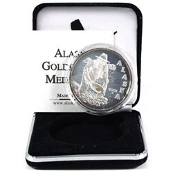 Scarce!!! 2001 Alaska Mint 1oz Gold panner .999 Fine Silver Medallion with Genuine Alaskan Gold Nugg