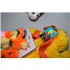 Image 2 : Stuffed Toys, Canister Set and Photo Album