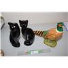 Image 1 : Black and White Decorative Items and Ceramic Pheasant