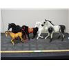 Image 2 : 5 Horse Figurines (1 Broken Tail and Foot)