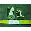 Image 3 : Wedding Couple Figurines