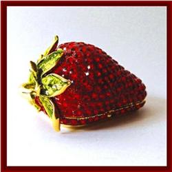 STRAWBERRY GOLD CRYSTAL JEWELRY TRINKET BERRY BOX