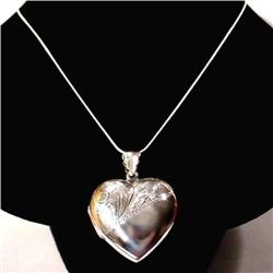LARGE STERLING SILVER ENGRAVED LOCKET NECKLACE 18"
