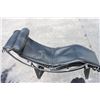 Image 3 : Signed Cassina Le Corbusier Leather Chaise Lounge